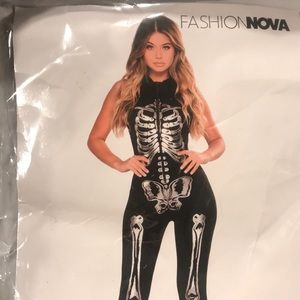 Skeleton costume